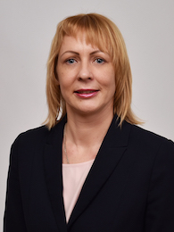 Inese Dadeika-Pavlova : Associate Director | Valuation & Advisory