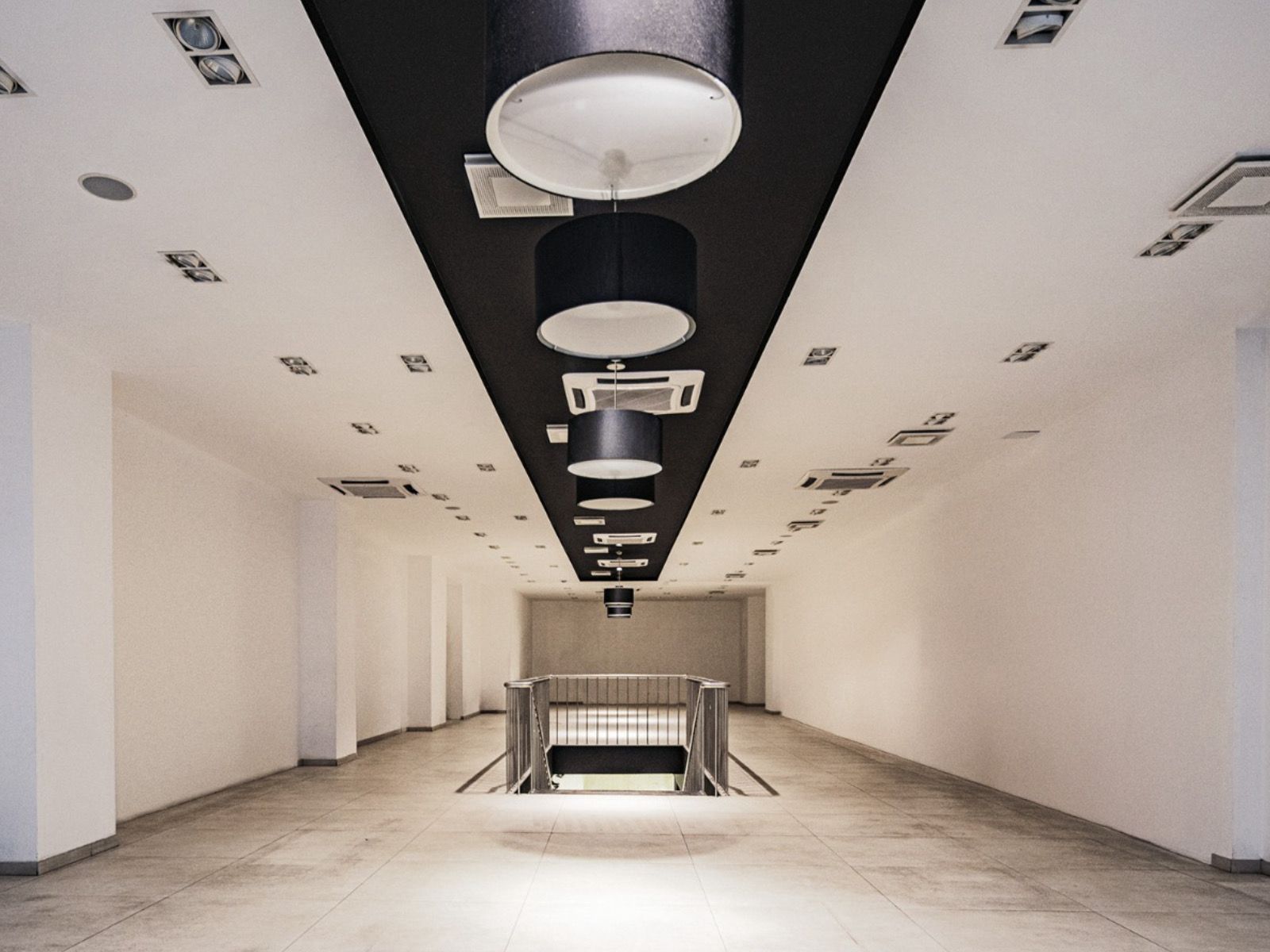 Kaļķu Street 12, Old Town, Riga, -1/1st floor, 542m²
